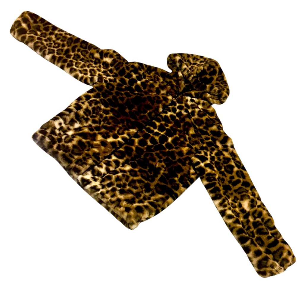 Leopard Print Faux Fur Jacket 🐆 ✨$8 when bundled✨